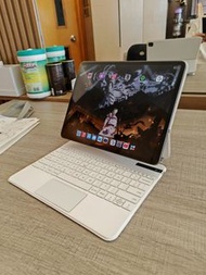 Apple iPad Pro 12.9吋（ 3 gen）平板電腦（連非原廠keyboard及 pencil）