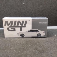 Mini GT 819 bmw i7 xDrive60 Mineral White