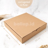E-FLUTE 25 25 5 CM Pizza Cardboard Box Snack Box Bread Cake Clothes