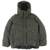狀況極佳：DESCENTE ALLTERRAIN MIZUSAWA DOWN DOR-G9086W 帶帽羽絨服，灰色，M 碼，正品男士。