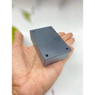 Box x1 multifunction size 7.5x5x2.5cm