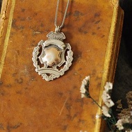 金銀寶貝 古董英國純銀雕花雙色盾牌項鍊懷錶鍊 墜子 N537