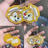 (行李吊牌)日本絕版迪士尼鋼牙與大鼻奇奇Chip n Dale 奇奇蒂蒂C&D毛絨公仔行李吊飾掛件掛牌。  Disney Tsum Tsum匙鎖匙扣胡迪Toy Story。草莓熊Chip n Dale