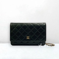 CHANEL 黑荔枝皮金釦WOC A33814