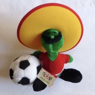 FIFA 1986 Mexican World Cup Mascot Pique Green Pepper Pique Football Doll