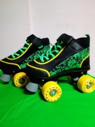 CRIVIT Kids Roller Skates, Brand New. Size 31-32 EU. CRIVIT 儿童轮滑鞋，全新。尺码：欧码 31-32。