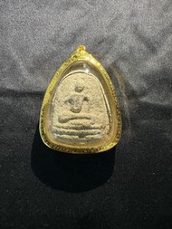 阿贊多屈曼坤碰的直屬弟子 龍婆薩 2430-2440 屈曼巴邦  入塔崇笛 采用阿贊多大量聖料 Smk咭 70%金殼