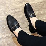 Beautiful Men's Loafers, Men's Leather Shoes Made of High Quality Leather with Solid Stitched Rubber