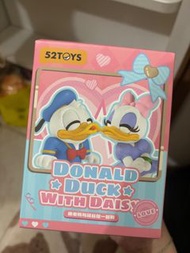 52TOYS Donald Duck with Daisy 盲盒