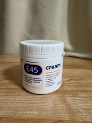 英國 E45 Cream