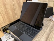 IPad Pro 12.9 2018 64 GB 連Magic keyboard Apple Pencil