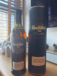 【絕版收藏 Rare Find】Glenfiddich 30 Year Old Single Malt (Old Blue Tube Edition) 格蘭菲迪 30年 舊版藍筒