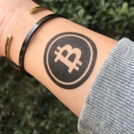 OhMyTat 手腕位置 Bitcoin 比特幣 LOGO 虛擬加密貨幣刺青圖案紋身貼紙 (2枚)