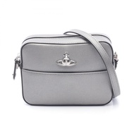 [มือสอง] กระเป๋าสะพายไหล่ Vivienne Westwood รุ่น CAMERA BAG 48020008UL008VP401 กระเป๋าหนังสีเทาเข้ม 