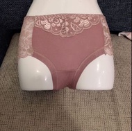 彈性芋頭粉色蕾絲軟棉蕾絲側邊設計～質感好L size 內褲
