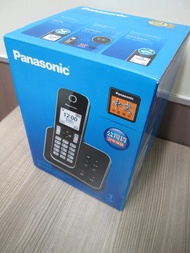 Panasoic 數位無線電話機 KX-TGD320 包裝盒 (只有紙盒與包裝材料，沒電話喔～)