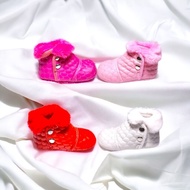 Baby girl fur boots prewalker fur boots/ newborn prewalker boots