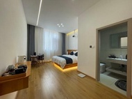 Rulian Chinese Inn Homestay (Dukezong Ancient City)