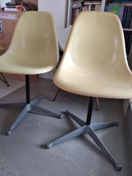 真品老件 美國 Herman Miller Eames 星狀 鐵腳 玻纖  不含椅座 zenith vitra ***價格/每件***