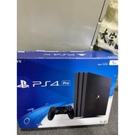 索尼 SONY PS4 PRO 1TB 遊戲主機 完整盒裝全配 型號7017B 極致黑 