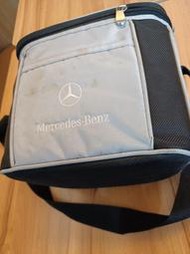 Mercedes Benz 賓士 保溫保冷便當袋保溫餐盒包／外觀些微泛黃 內裡買回去需自行清理