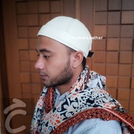 Peci Kulit Asli Pria Muslim Kulit Domba Halus