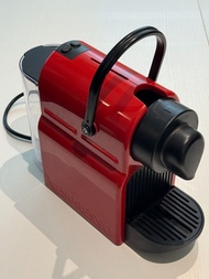 ☕ Nespresso Inissia C40 Ruby Red 膠囊咖啡機｜已測試清洗除垢