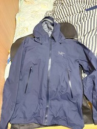 Arc'teryx Beta LT 男士外套