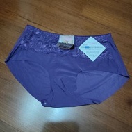 (全新)克萊曼婷紫色蕾絲無痕三角褲/內褲