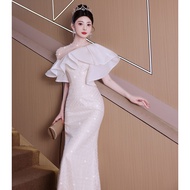 White Luxurious Fishtail Gown for Elegant Evening Events