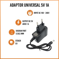 Universal 5V 1A Adapter