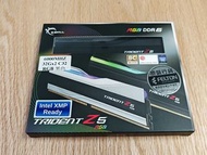 G SKILL Trident Z5 RGB  64GB Kit (32GB x 2)    
G.Skill Trident Z5 Royal 96GB 銀色皇家戟套裝 (2x48GB)