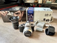 Olympus OM-D E-M5 (Full Set)