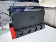可自行研究開心 Nintendo Switch 主機連充電座
