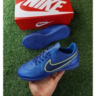 Mizuno futsal Shoes. GO futsal Shoes. futsal Shoes