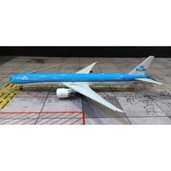 DIECAST KLM B777-300ER PH-BVA BY AV400 SCALE 1:400