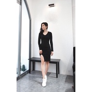 AF447 Bodycon dress with turtleneck, long sleeves and thigh slit