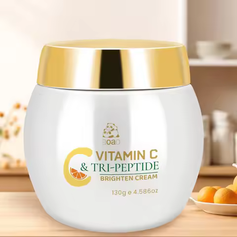Vitamin C Moisturizer Enriched with Vitamin E and Ceramic Acid for Intensive Hydration, Suitable for