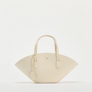 กระเป๋าถือแฟชั่นจากนักออกแบบแจ็ค ZARA Deere ที่มีรูปร่างเป็นเอกลักษณ์และการออกแบบที่ทันสมัย