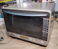 Panasonic NN-J993，操作正常，因搬新屋因已備入廚櫃焗爐故出讓