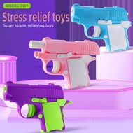 3D Mini Carrot Gun Toy Fluorescent Decompression Mini Gift Gravity Carrot Gun ABS Material Pistol To