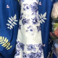 E331 - Chiffon fabric embroidered with embossed flowers (3.35m x 1.4m), no stretch