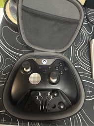 Xbox Elite 無線控制器連收納盒