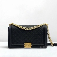 S5070-CHANEL 黑荔枝皮金釦BOY28CM A92193