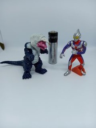 Ultraman Tiga vs Golza