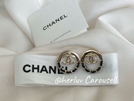 Chanel Earrings Classic 皮穿鏈耳環