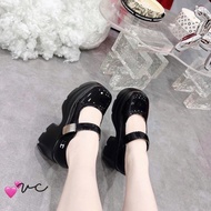 Lolita shoes with big heel and double sole in patent leather 11cm. Form to