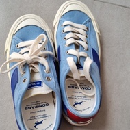 sepatu compass preloved