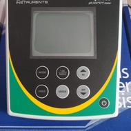 EUTECH PH 700 PH METER C/W ELECTRODE ATC PROBE EUTECH PH700 BENCHTOP
