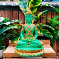 สมเด็จองค์ปฐม ทรงเครื่องจักรพรรดิ ปางสมาธิ ประทับบนบัลลังก์บัว สีเขียวหยก ขนาดหน้าตัก 9 นิ้ว สูง 40